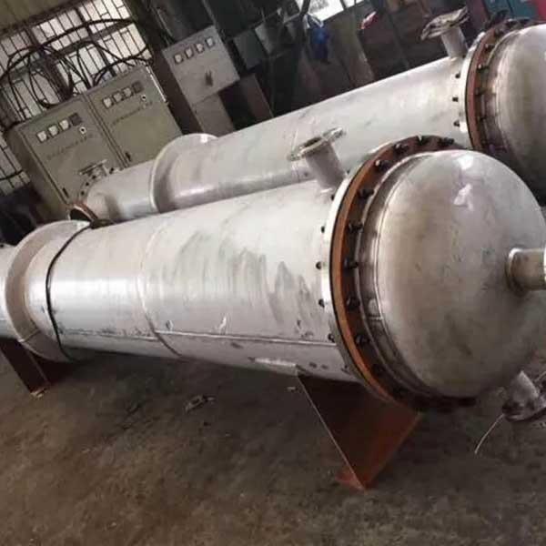 二重管シートの熱交換器